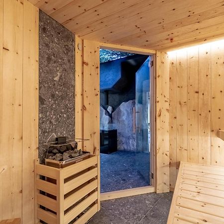 Chalet Elisabeth Dolomites Alpin & Charme Selva di Val Gardena Luaran gambar