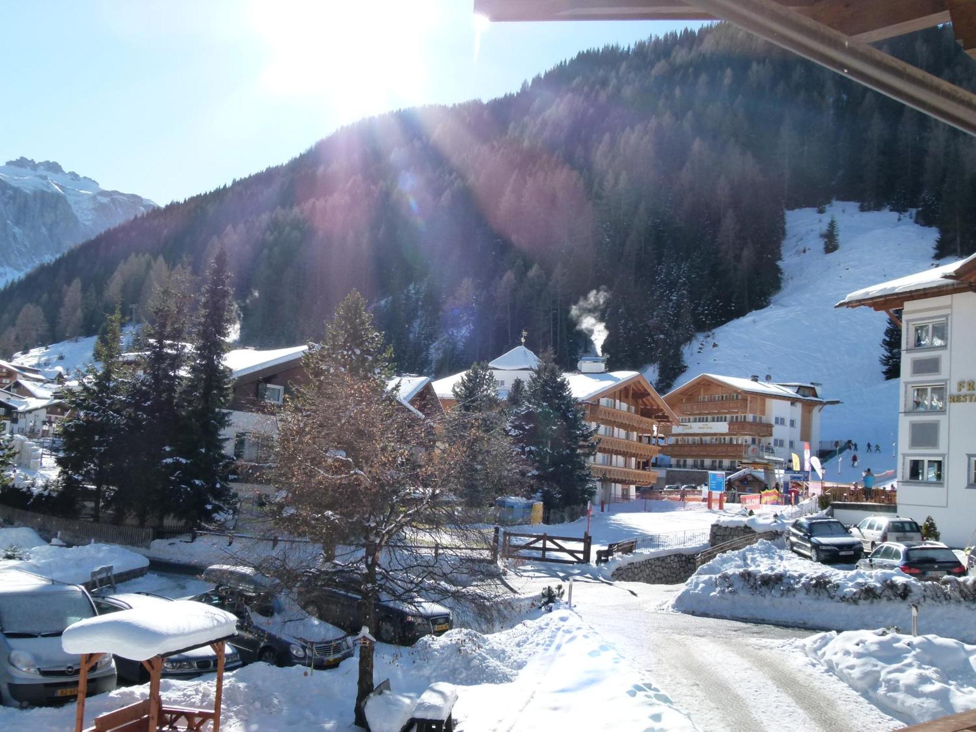 Chalet Elisabeth Dolomites Alpin & Charme Selva di Val Gardena Luaran gambar