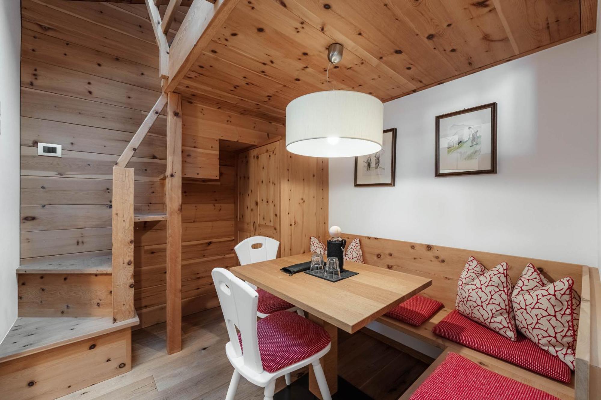 Chalet Elisabeth Dolomites Alpin & Charme Selva di Val Gardena Luaran gambar